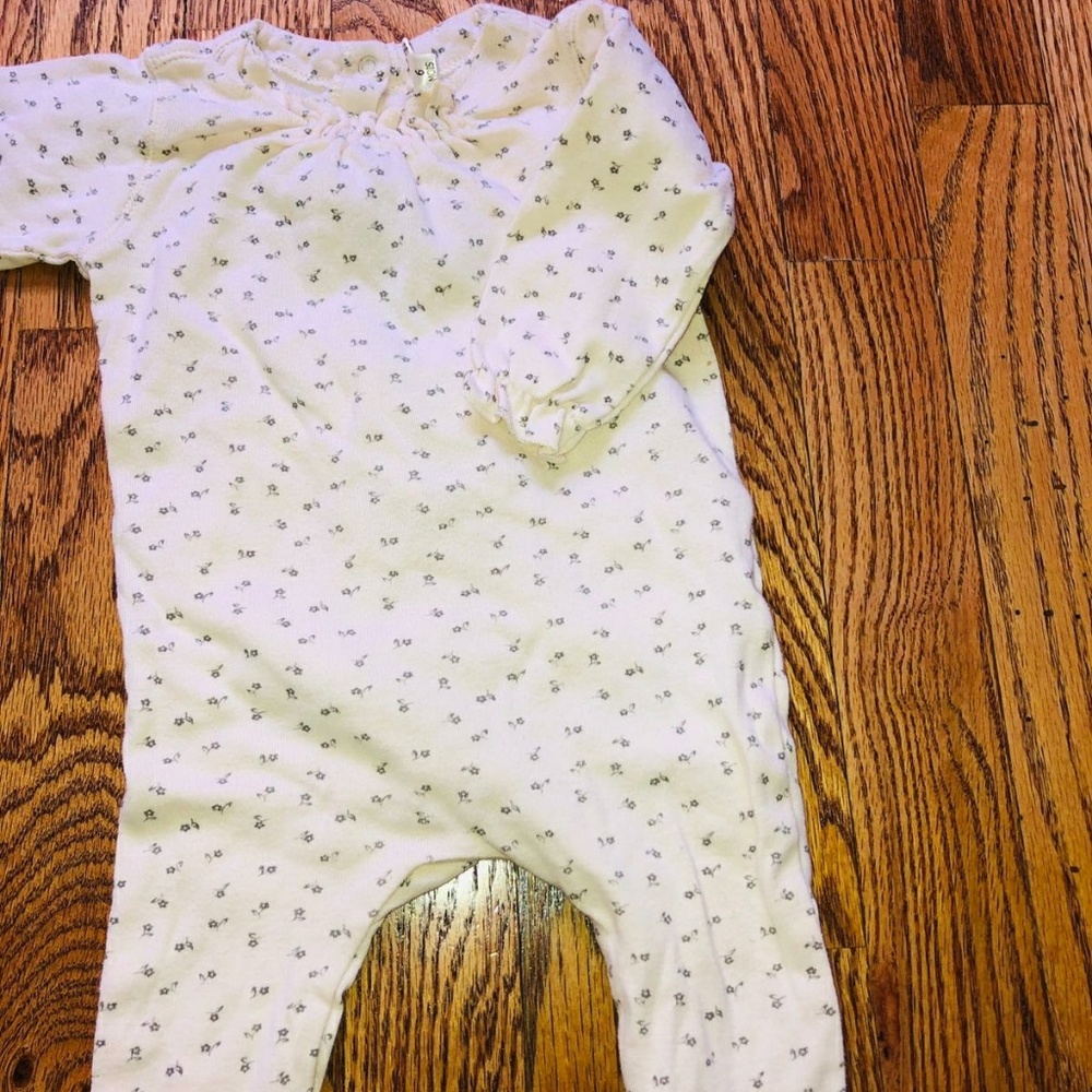 Pearls and popcorn 6 month cotton footie